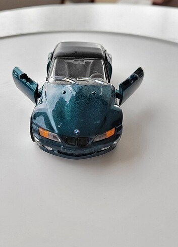 BMW Z3 1:36 TINS TOYS 