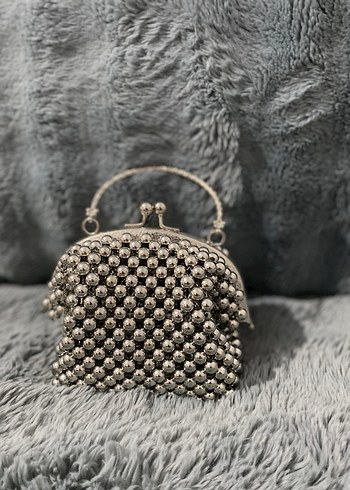 Boncuk İşlemeli Beyaz Kadın Çantası - Görsel 3