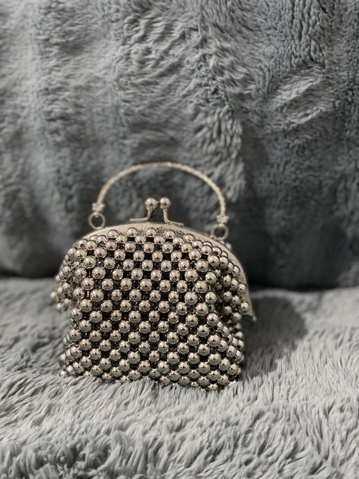 Boncuk İşlemeli Beyaz Kadın Çantası - Görsel 3