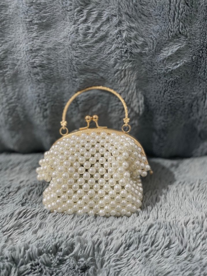 Boncuk İşlemeli Beyaz Kadın Çantası - Görsel 4