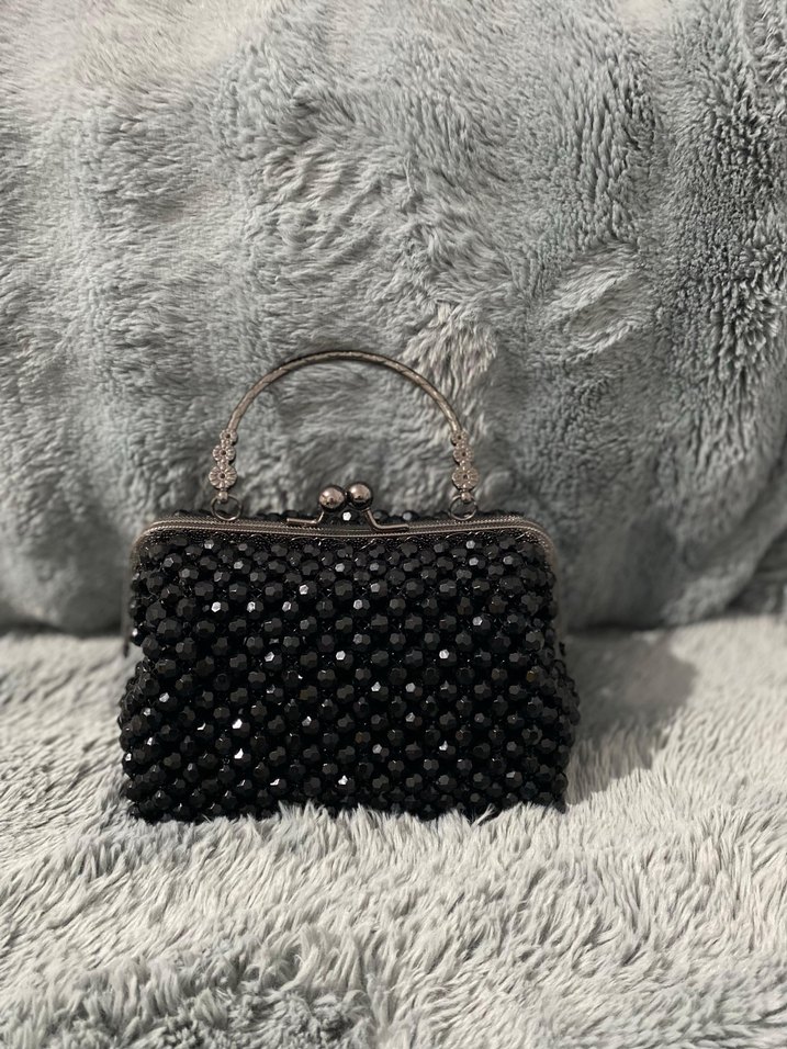 Boncuk İşlemeli Beyaz Kadın Çantası - Görsel 2