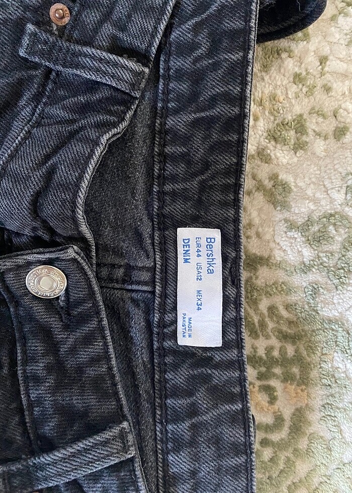 Bershka straight tam kalıp - Görsel 2