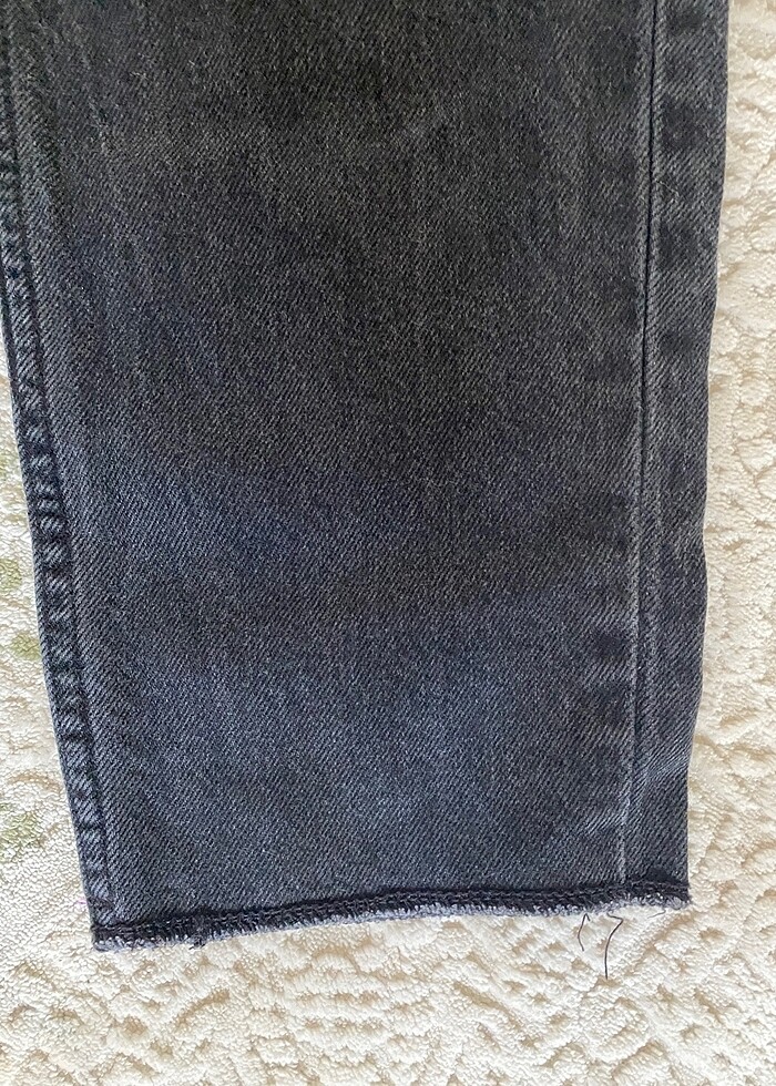 Bershka straight tam kalıp - Görsel 4