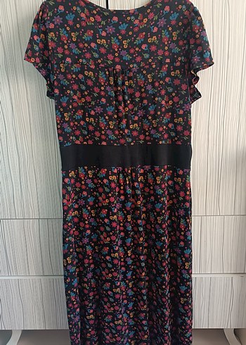l Beden çeşitli Renk L/40 Çiçek Desenli V Yaka Midi Elbise