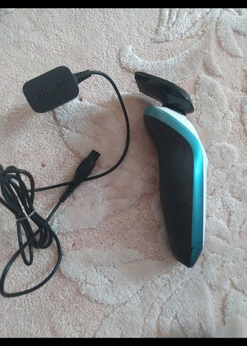 Philips Gri ve Turkuaz Şarjlı Tıraş Makinesi - Görsel 2