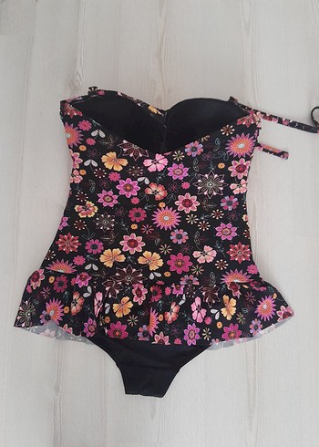 Pembe Çiçek Desenli Fırfırlı Bohem Mayo - Görsel 3