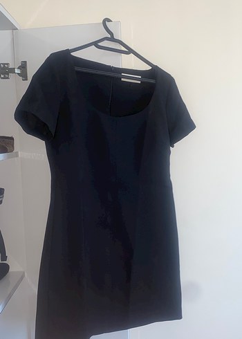 Zara Siyah Midi Kısa Kollu Kadın Elbise