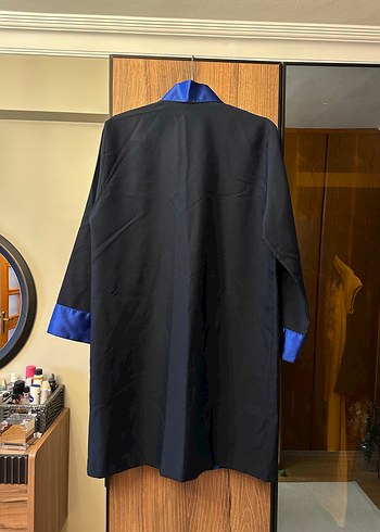 Medipol üniversitesi mezuniyet cübbesi - Görsel 4