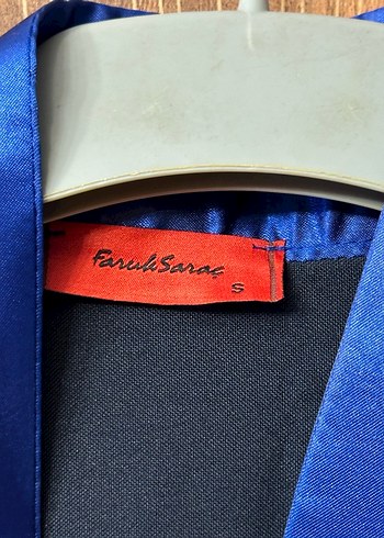 Medipol üniversitesi mezuniyet cübbesi - Görsel 3