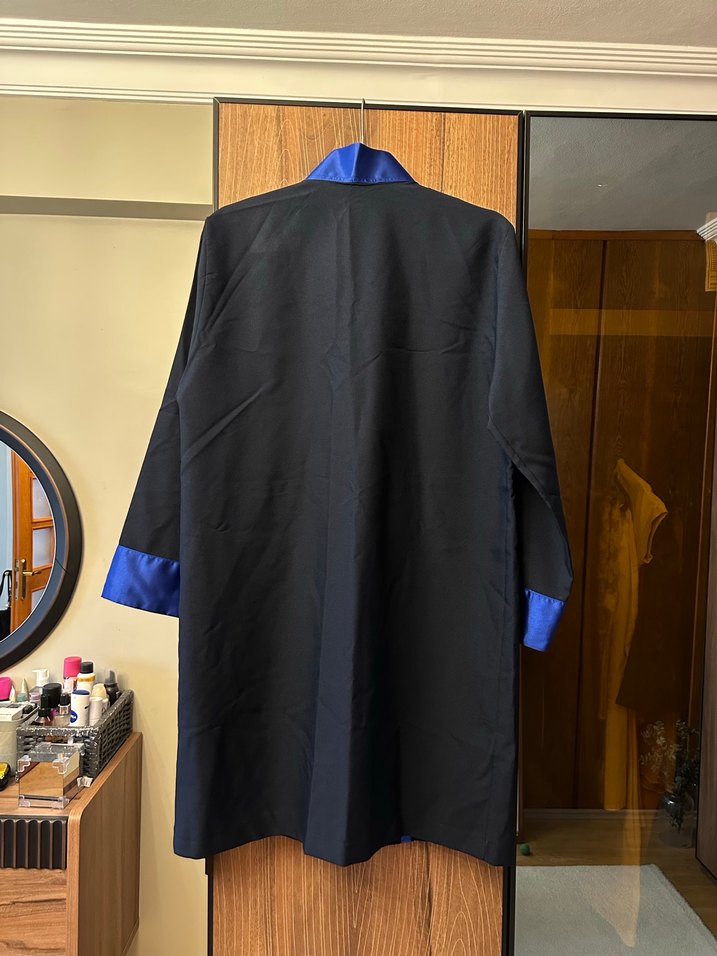 Medipol üniversitesi mezuniyet cübbesi - Görsel 4