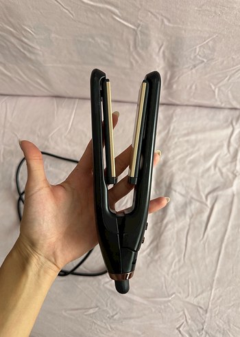 Dyson Yui mini düzleştirici