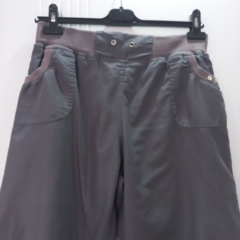 Gri Kapüşonlu Fermuarlı Kadın Ceket - Görsel 4