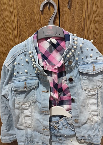 İnci Detaylı Mavi Kız Denim Ceket Takım - Görsel 3