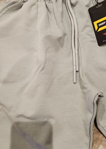 Etiketli Şort - Görsel 2