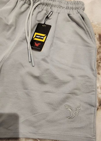 Etiketli Şort - Görsel 3