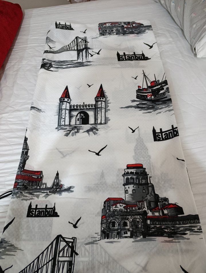 İstanbul Temalı Gri-Kırmızı Puzzle - Görsel 3