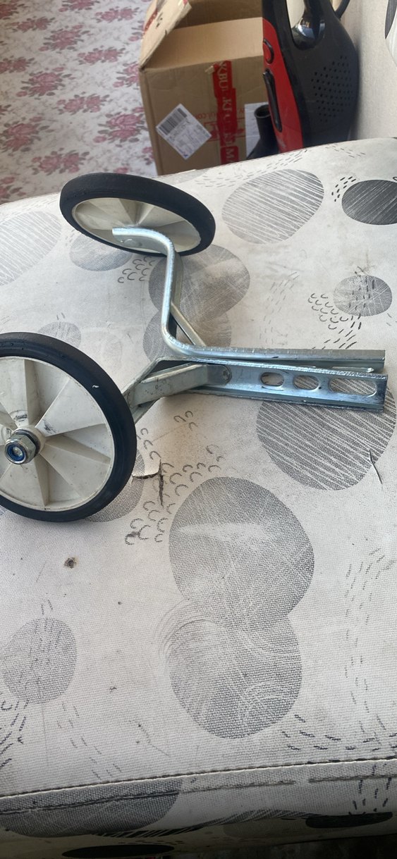 Beyaz Yan Tekerlekler - Üç Tekerlekli Bisiklet - Görsel 3