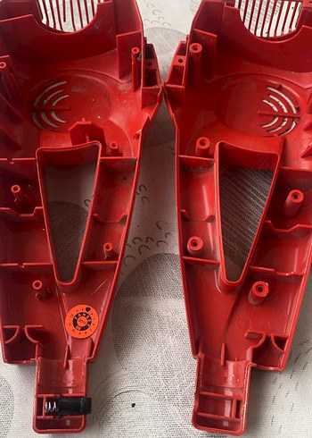 Kırmızı Elektrikli Süpürge Gövdesi Parçaları - Görsel 2