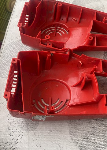 Kırmızı Elektrikli Süpürge Gövdesi Parçaları - Görsel 3