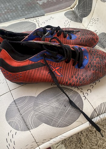 Kırmızı Yılan Desenli Erkek Futbol Ayakkabısı - Görsel 3