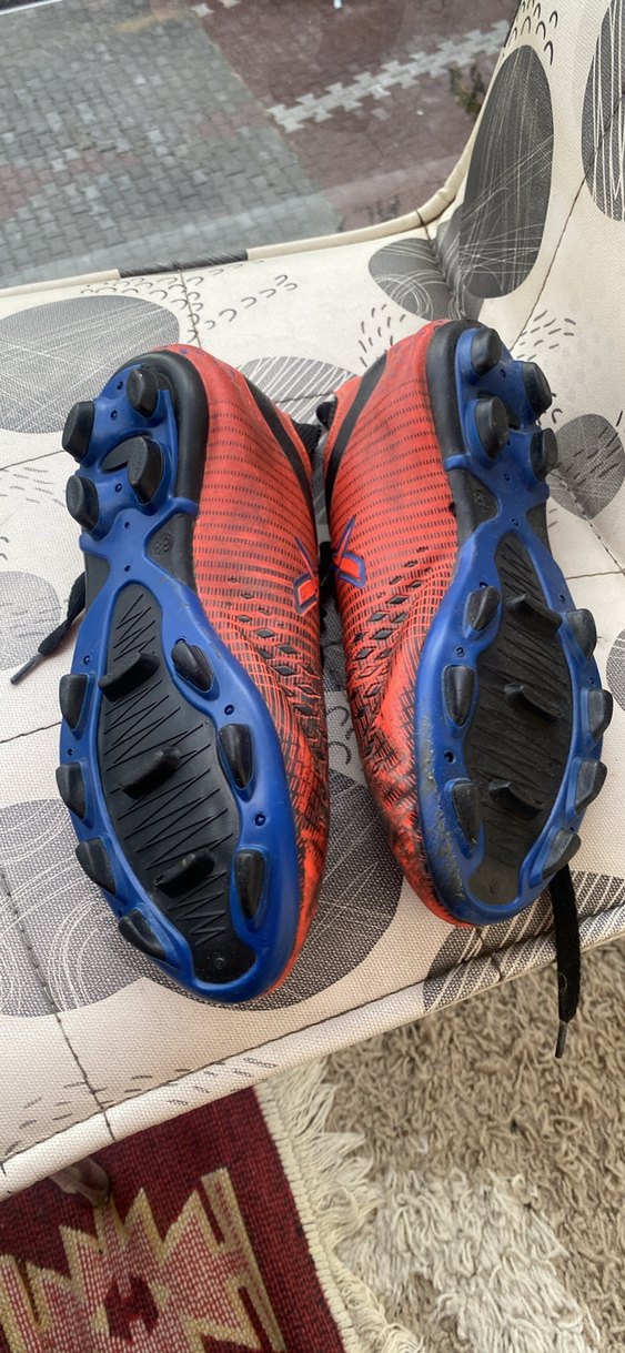 Kırmızı Yılan Desenli Erkek Futbol Ayakkabısı - Görsel 4