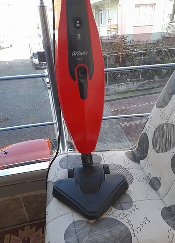 Arzum pilot dik süpürge çekişi güzel 