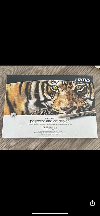 Lyra Polycolor and Art Desing 24+6