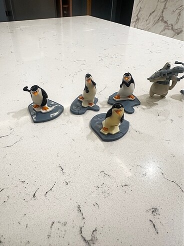  Kinder Madagaskar penguenleri