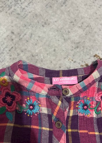 Uzun Kollu Düğmeli Renkli Kız Gömleği - Görsel 2