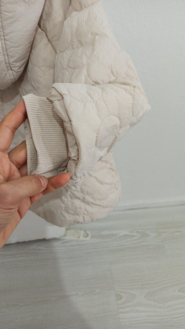 Kız Çocuk Kapüşonlu Bej Fermuarlı Mont - Görsel 3