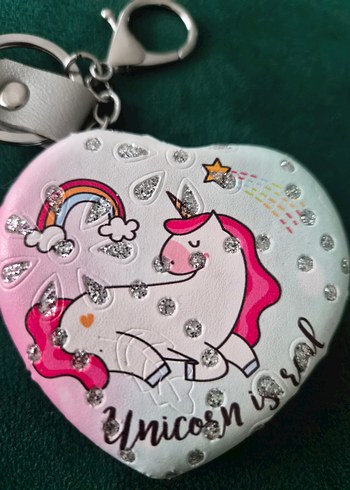 Renkli Unicorn Desenli Kalp Çift aynalı kapaklı Anahtarlık - Görsel 2