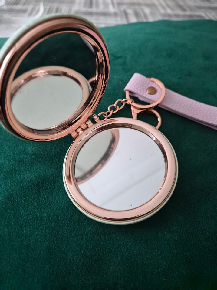 Pastel Yeşil Fermuarlı Rock Punk çift aynalı Anahtarlık - Görsel 2