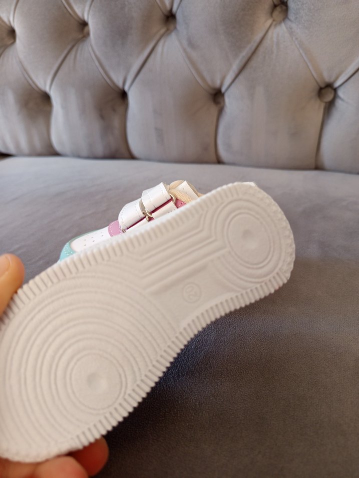 Kız Çocuk Pastel Renkli Tokalı Spor Ayakkabı - Görsel 3