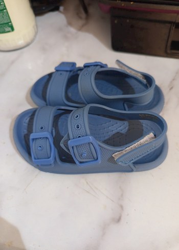 Mavi Erkek Çocuk sandalet 1 kere giyildi - Görsel 3