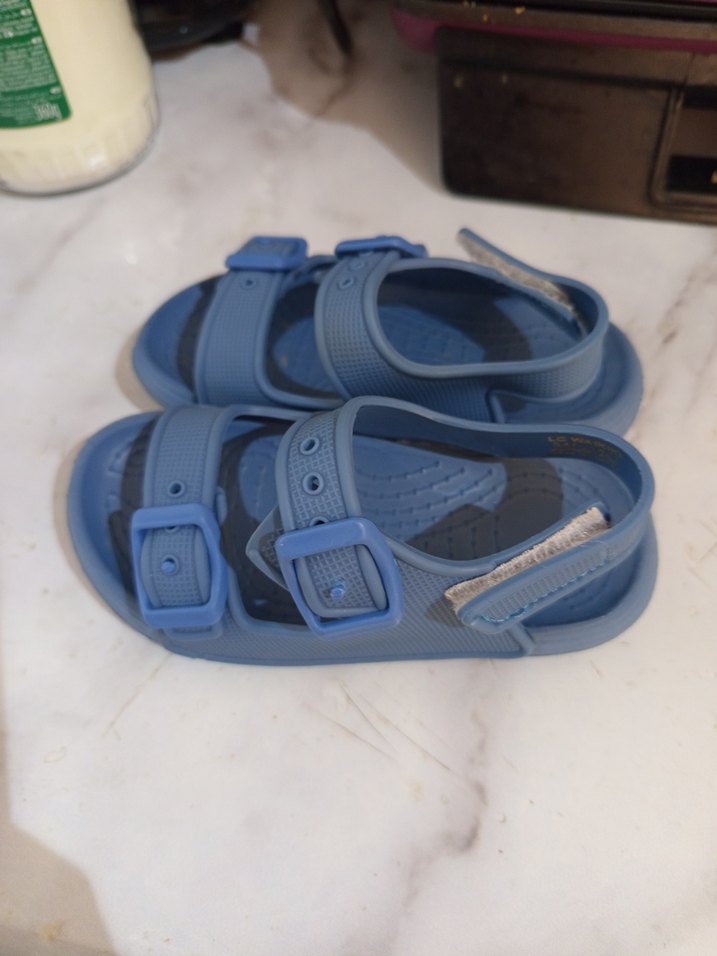 Mavi Erkek Çocuk sandalet 1 kere giyildi - Görsel 3