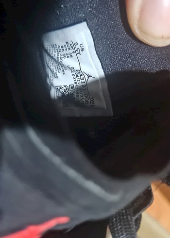 Kırmızı Siyah Basketbol Ayakkabısı - Görsel 2