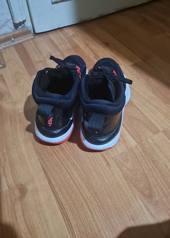 Kırmızı Siyah Basketbol Ayakkabısı - Görsel 4