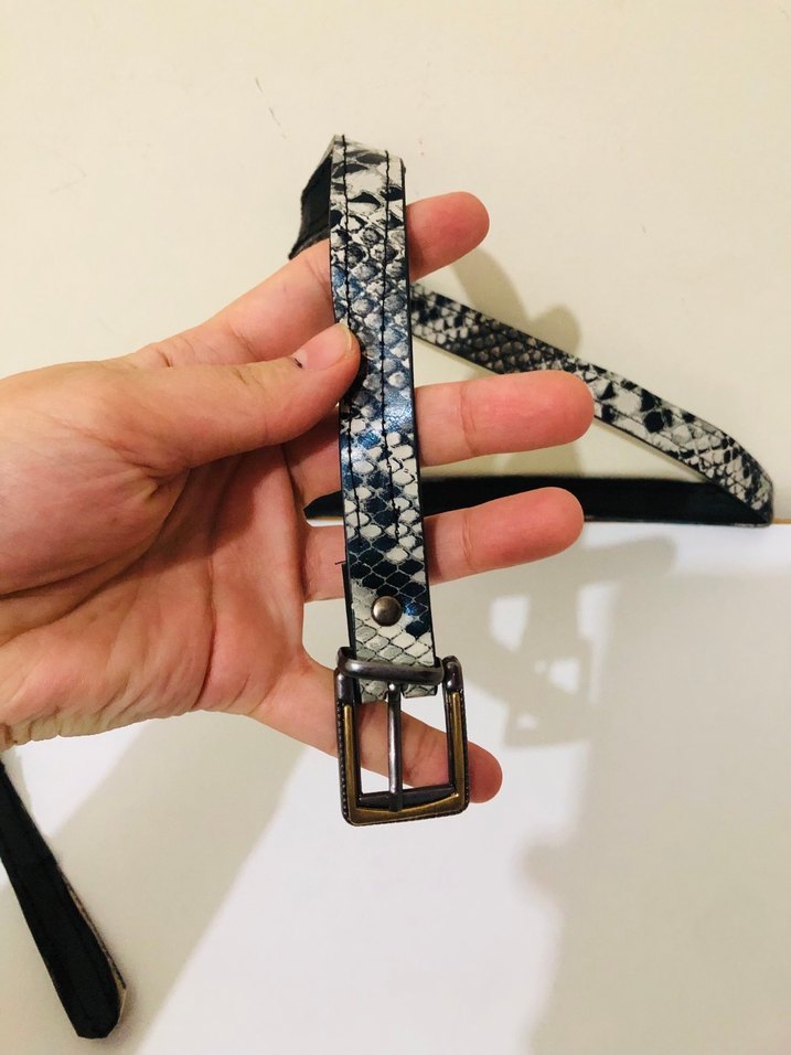 Gri Yılan Derisi Desenli Kadın Kemer - Görsel 2