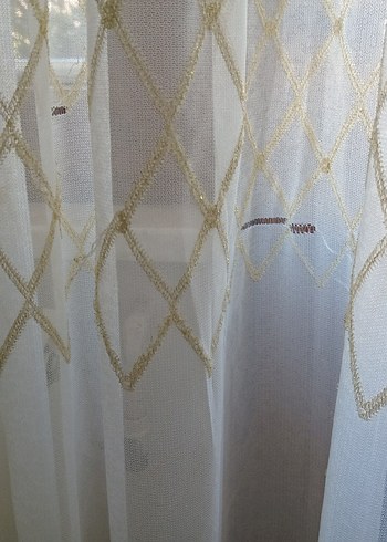 Altın Yaldızlı Nakışlı Tül Perde - Görsel 3
