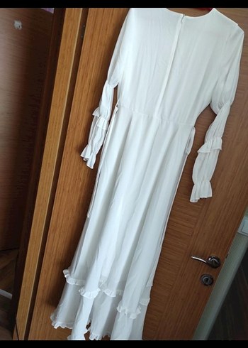 Beyaz tesettür elbise - Görsel 3
