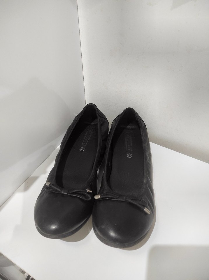 Siyah Tokalı Kadın Topuklu Babet - Görsel 3