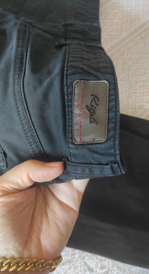 Siyah Kadın Midi Kumaş Pantolon - Görsel 2