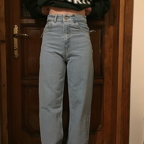 Yırtmaçlı pantolon