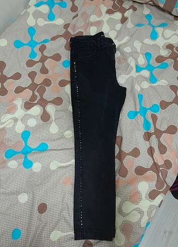 28 Beden siyah Renk Pantolon