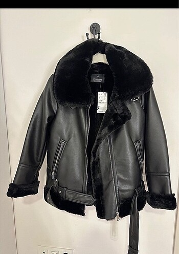 Stradivarius biker mont