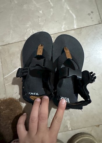31 Beden siyah Renk Zara çocuk sandalet