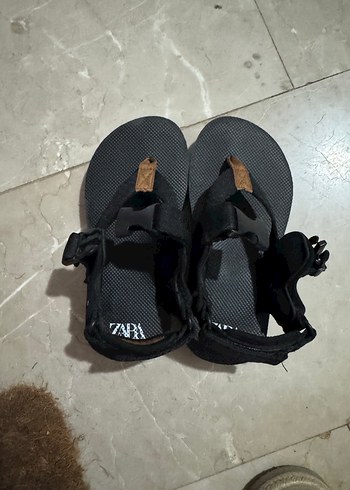 Zara çocuk sandalet
