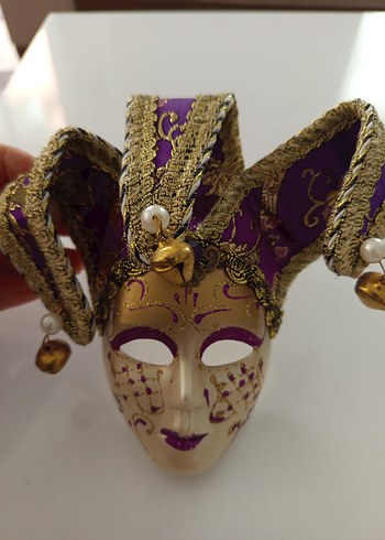 Mor ve Altın Renkli Karnaval Maskesi - Görsel 2