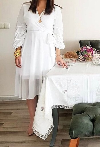 Beyaz elbise