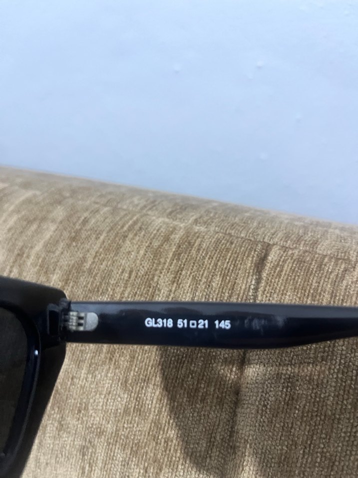 Kadın Siyah Minimalist Gözlük - Görsel 3